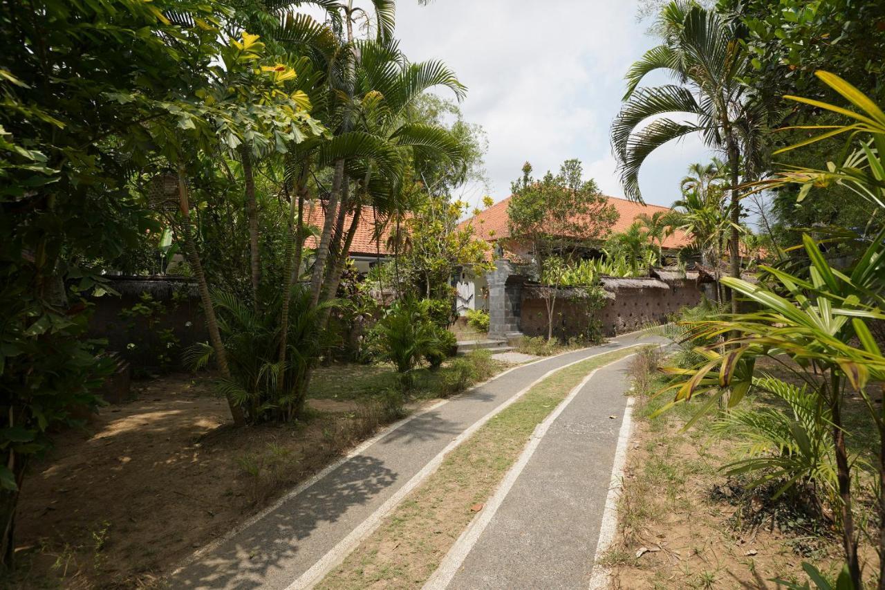 Oyo 1840 Kubu Ubud Hotel Exterior foto