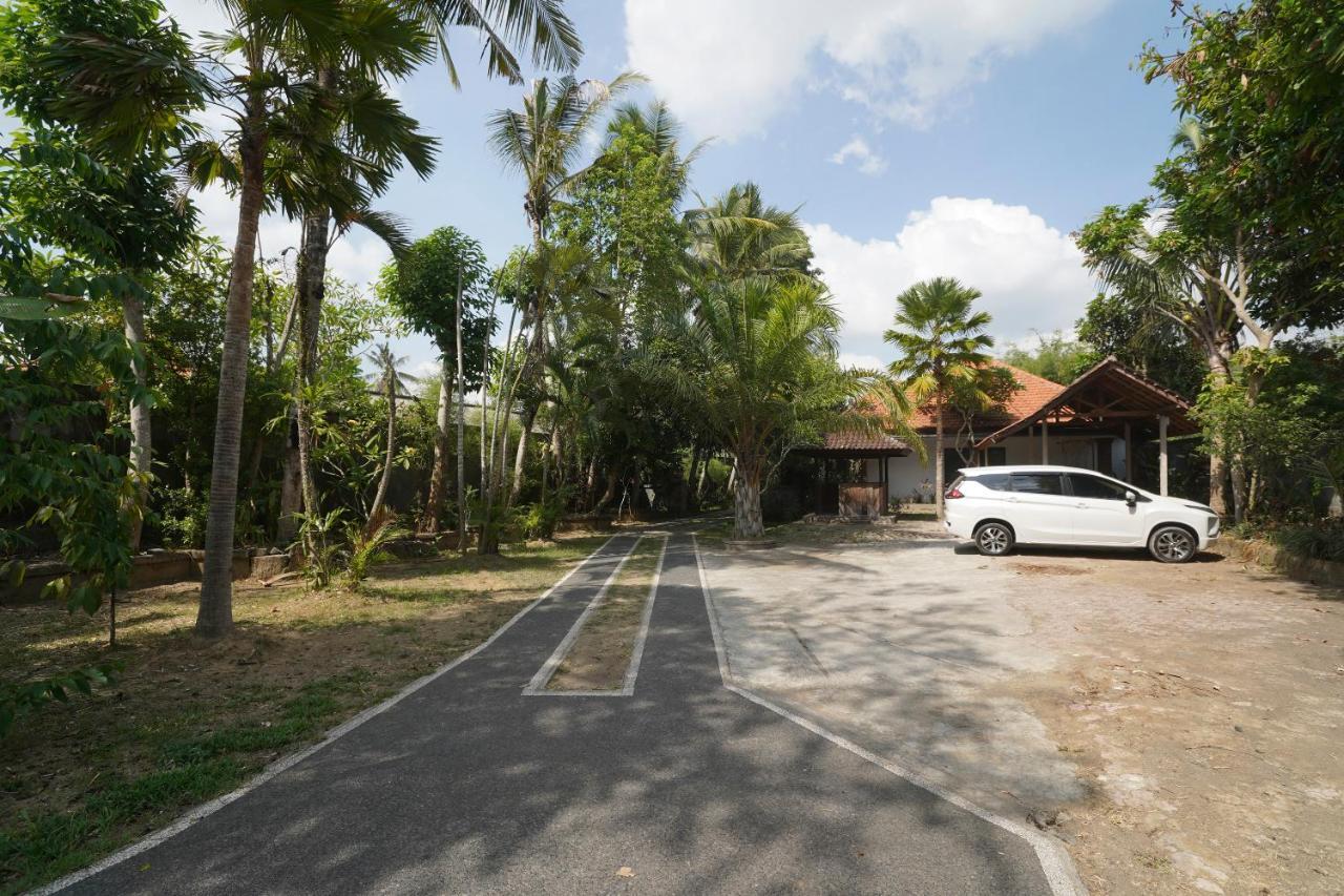 Oyo 1840 Kubu Ubud Hotel Exterior foto